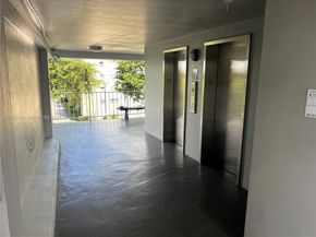 4800 Hillcrest Ln 408, Hollywood FL 33021