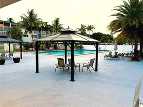 4800 Hillcrest Ln 408, Hollywood FL 33021