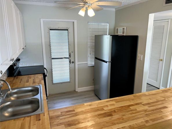 4800 Hillcrest Ln 408, Hollywood FL 33021