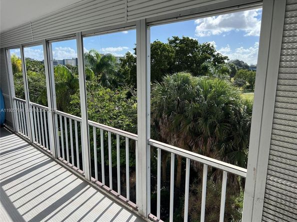 4800 Hillcrest Ln 408, Hollywood FL 33021