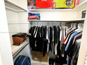 4800 Hillcrest Ln 408, Hollywood FL 33021