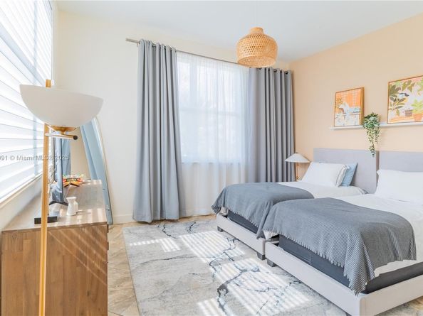 802 W Windward Way 411, Lantana FL 33462