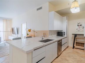 802 W Windward Way 411, Lantana FL 33462