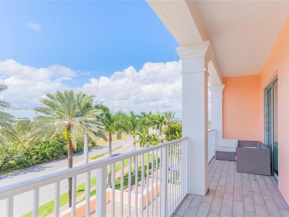 802 W Windward Way 411, Lantana FL 33462