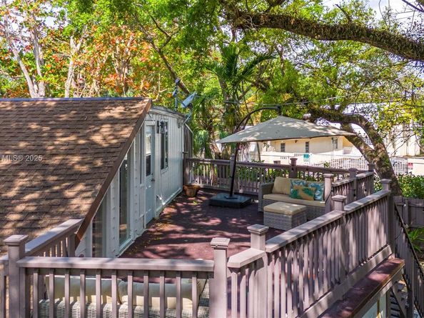 3586 Main Hwy, Coconut Grove FL 33133