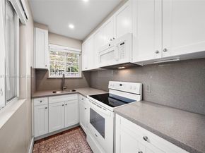 3586 Main Hwy, Coconut Grove FL 33133
