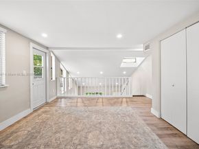 3586 Main Hwy, Coconut Grove FL 33133