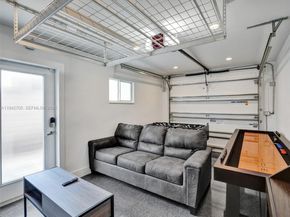 1440 SW 20th St, Fort Lauderdale FL 33315