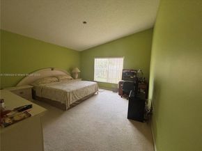 18581 NW 23rd St, Pembroke Pines FL 33029