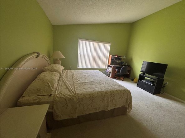 18581 NW 23rd St, Pembroke Pines FL 33029