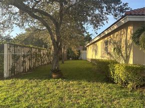18581 NW 23rd St, Pembroke Pines FL 33029