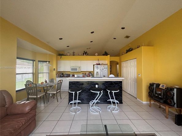 18581 NW 23rd St, Pembroke Pines FL 33029