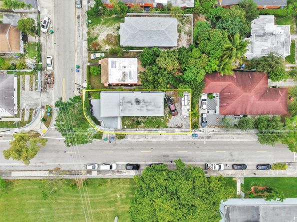 545 NW 77th St, Miami FL 33150