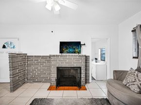 545 NW 77th St, Miami FL 33150