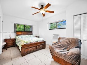 545 NW 77th St, Miami FL 33150