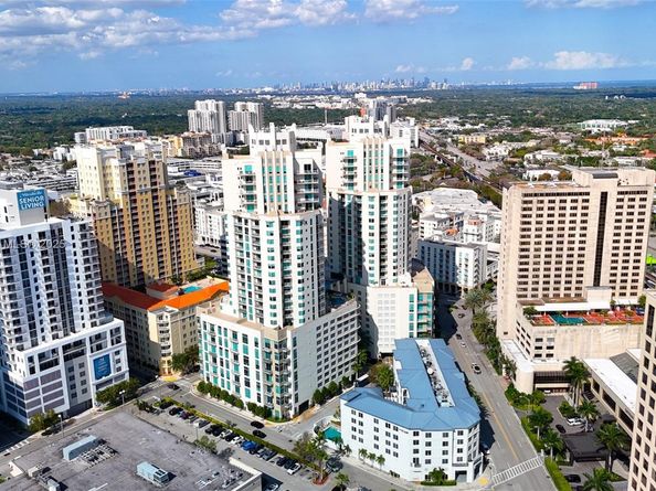 9066 SW 73rd Ct 1509, Miami FL 33156
