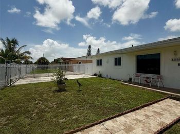 18026 NW 35th Ct