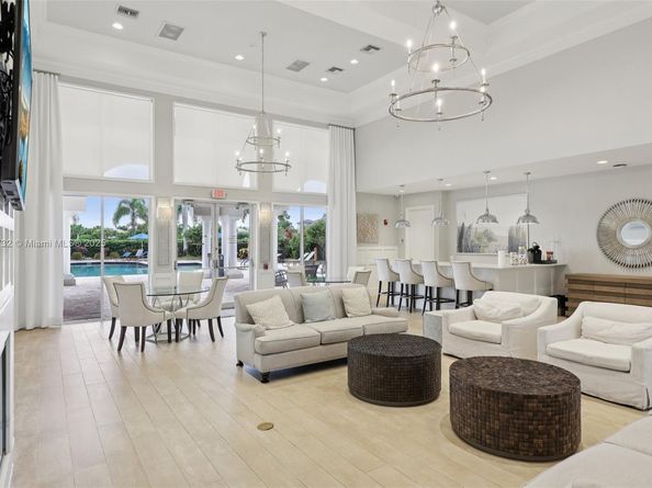 11759 Paradise Cove Ln, Wellington FL 33449