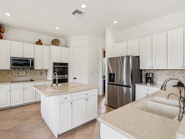 11759 Paradise Cove Ln, Wellington FL 33449