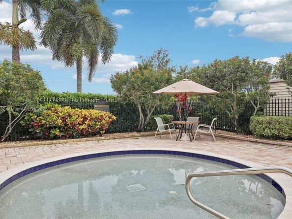 11759 Paradise Cove Ln, Wellington FL 33449