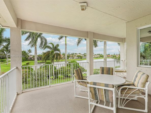 11759 Paradise Cove Ln, Wellington FL 33449
