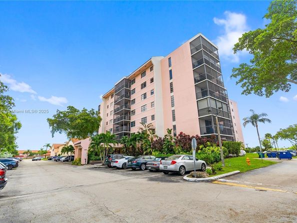 20840 San Simeon Way 307, Miami FL 33179