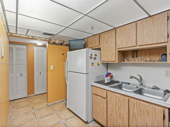 20840 San Simeon Way 307, Miami FL 33179