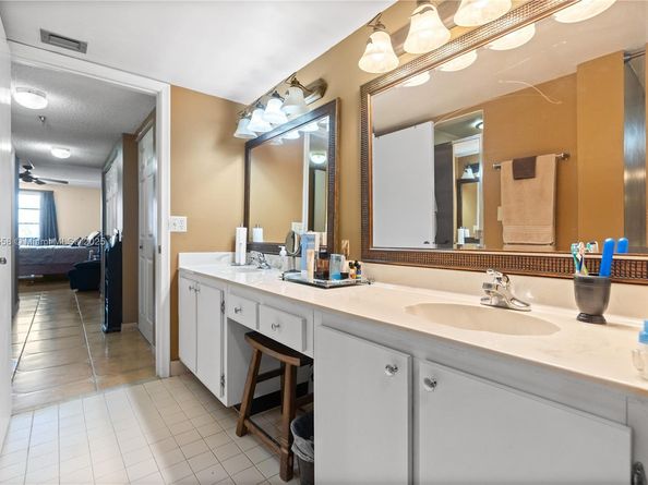 20840 San Simeon Way 307, Miami FL 33179