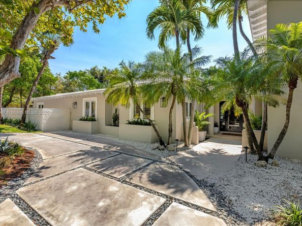 200 W Mcintyre St, Key Biscayne FL 33149