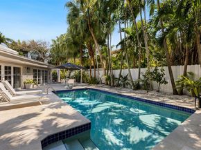 200 W Mcintyre St, Key Biscayne FL 33149