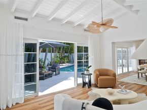 200 W Mcintyre St, Key Biscayne FL 33149