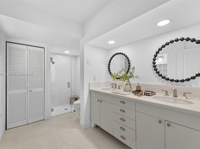 200 W Mcintyre St, Key Biscayne FL 33149