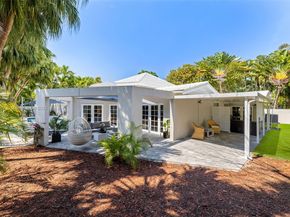 200 W Mcintyre St, Key Biscayne FL 33149
