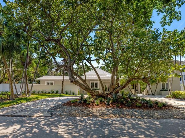 200 W Mcintyre St, Key Biscayne FL 33149