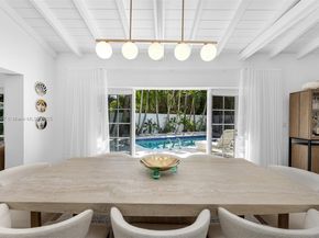 200 W Mcintyre St, Key Biscayne FL 33149
