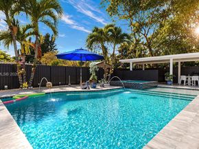 22262 SW 123rd Dr, Miami FL 33170