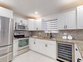 22262 SW 123rd Dr, Miami FL 33170