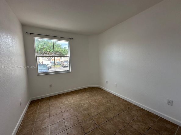 2524 SE 16th Rd 102, Homestead FL 33035