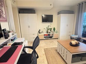 5757 Collins Ave 501, Miami Beach FL 33140