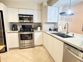 5757 Collins Ave 501, Miami Beach FL 33140