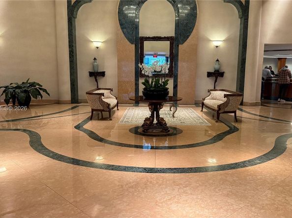 5757 Collins Ave 501, Miami Beach FL 33140