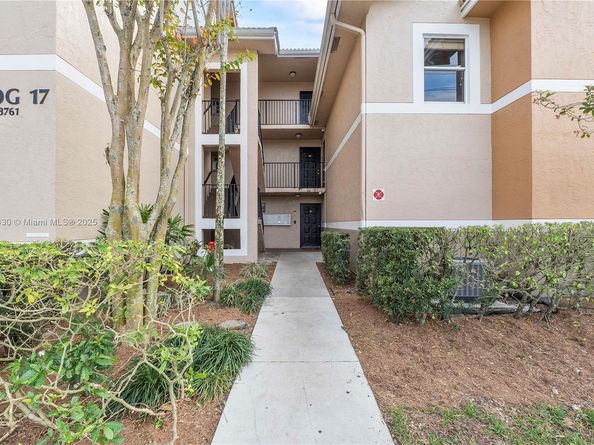8761 Wiles Rd 206, Coral Springs FL 33067