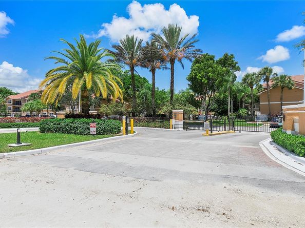8761 Wiles Rd 206, Coral Springs FL 33067