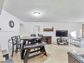 8761 Wiles Rd 206, Coral Springs FL 33067