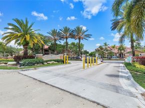8761 Wiles Rd 206, Coral Springs FL 33067