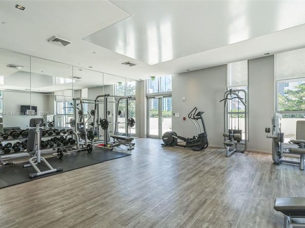 1100 S Miami Ave 1609, Miami FL 33130