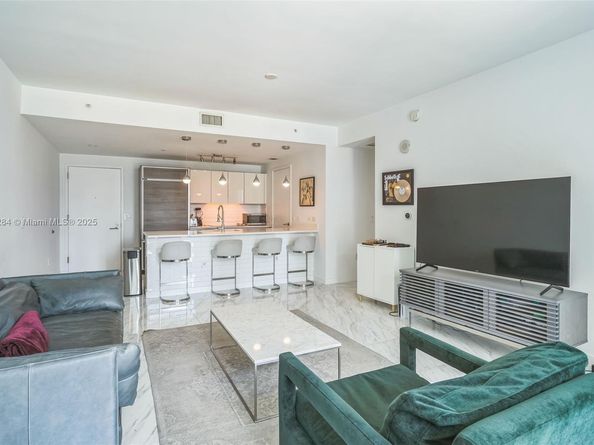 1100 S Miami Ave 1609, Miami FL 33130