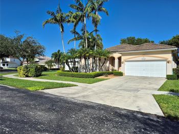 2902 Augusta Dr