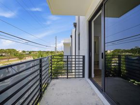 1542 NW 1st Avenue, Pompano Beach FL 33060