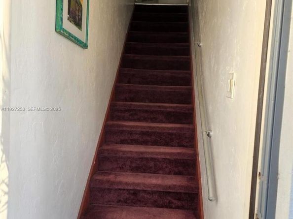 364 SW 11th St, Miami FL 33130